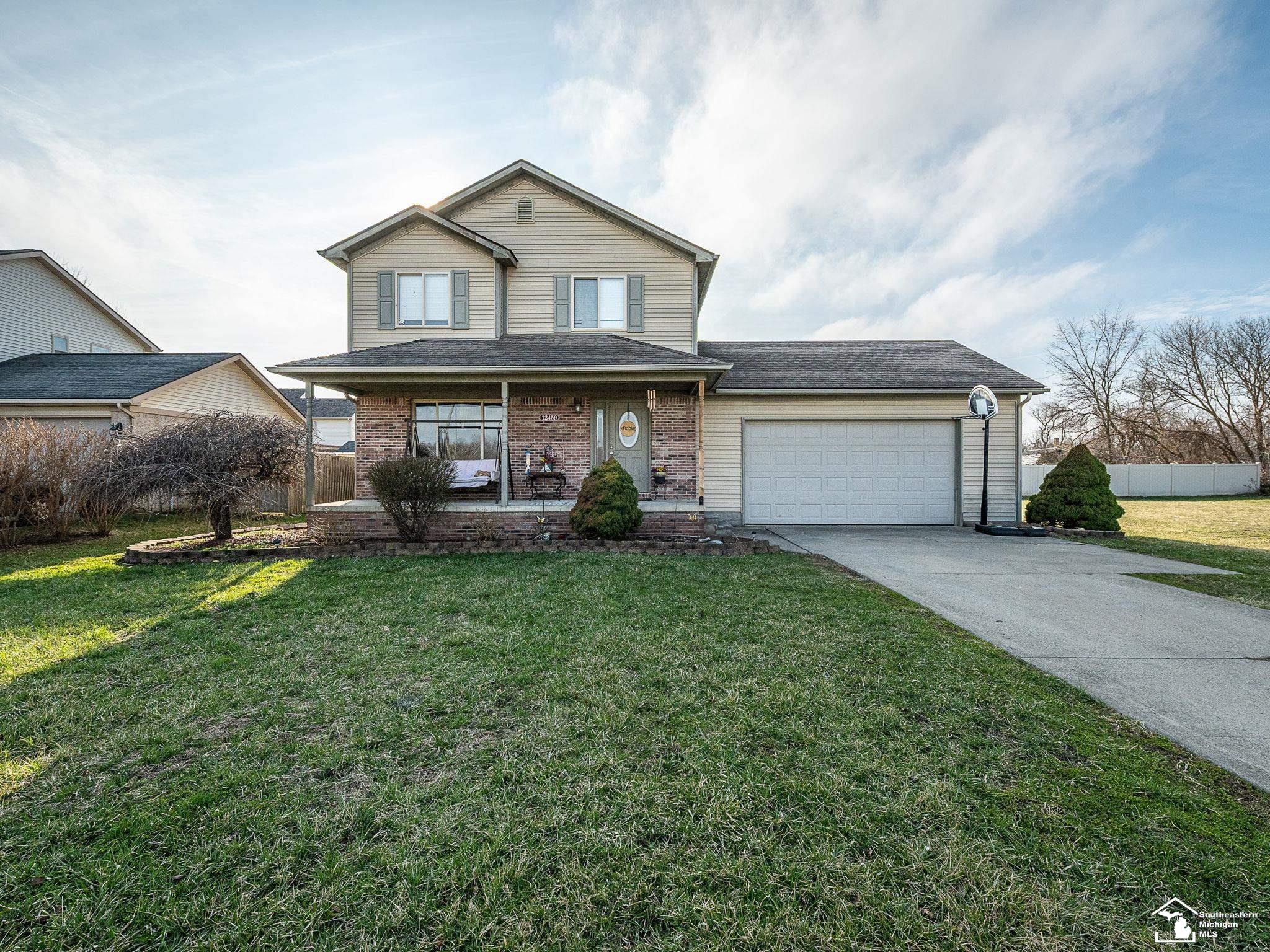 12459 Matthews Street Carleton, MI 48117 - Photo 1 of 35