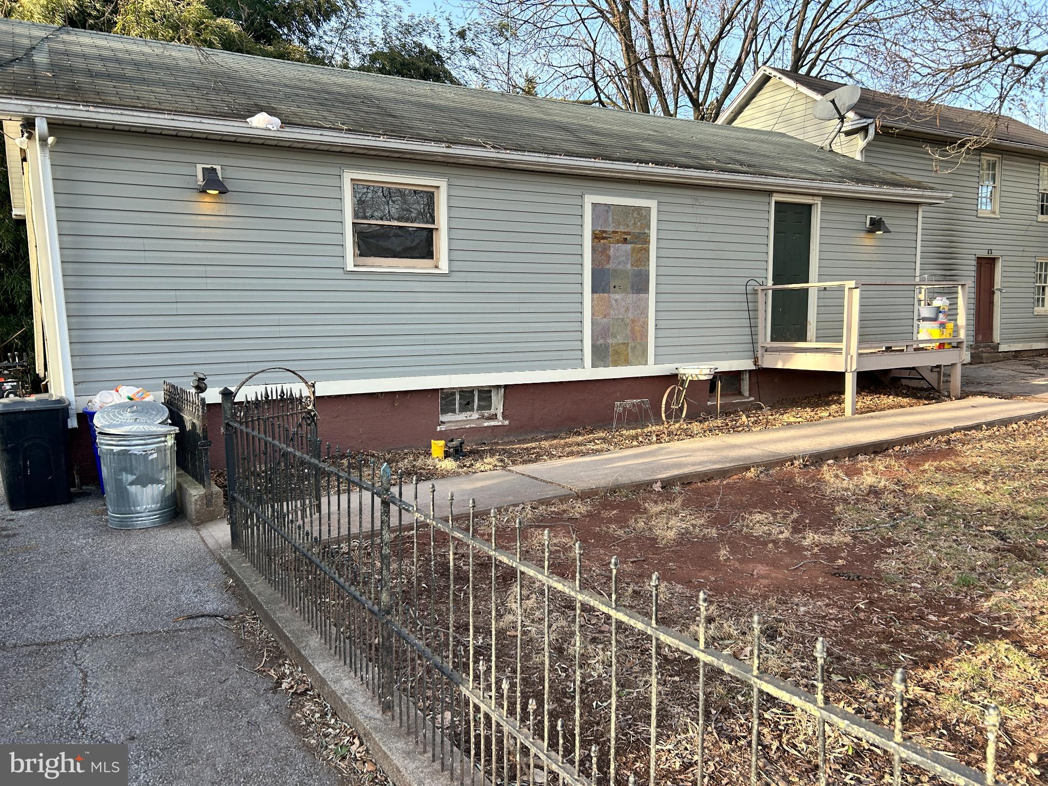 61 Mayfield Street Dover, PA 17315 - Photo 4 of 39