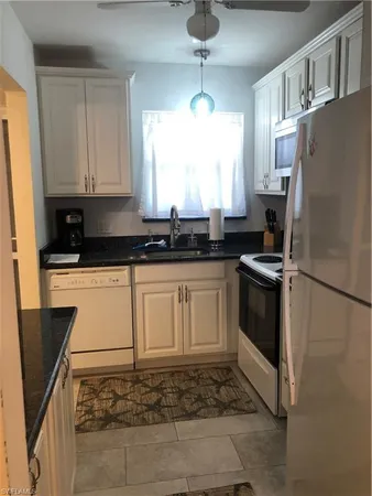 $1,300 | 150 Turtle Lake Court, Unit 310, Naples, FL 34105