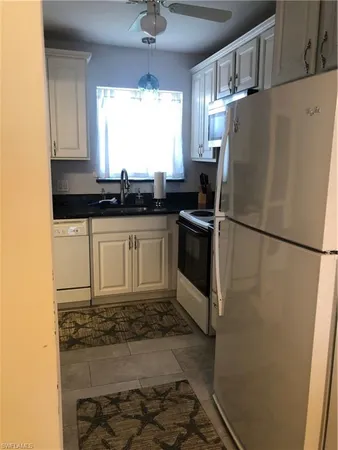 $1,300 | 150 Turtle Lake Court, Unit 310, Naples, FL 34105