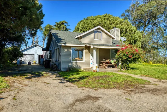 $9,950,000 | 7201 Ca-1 Moss Landing, Monterey, CA 93940