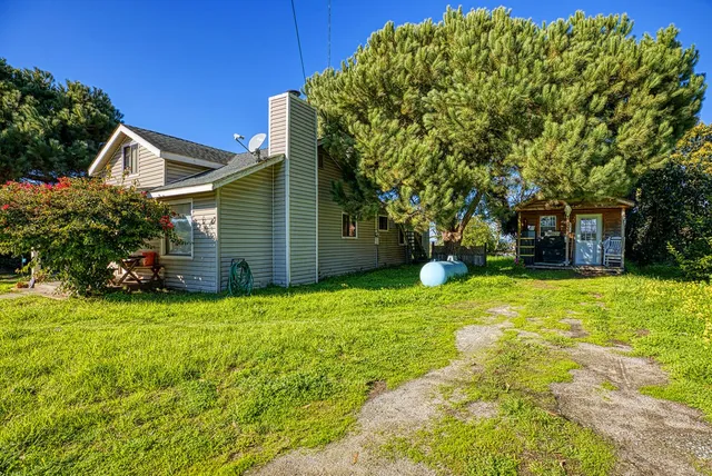 $9,950,000 | 7201 Ca-1 Moss Landing, Monterey, CA 93940