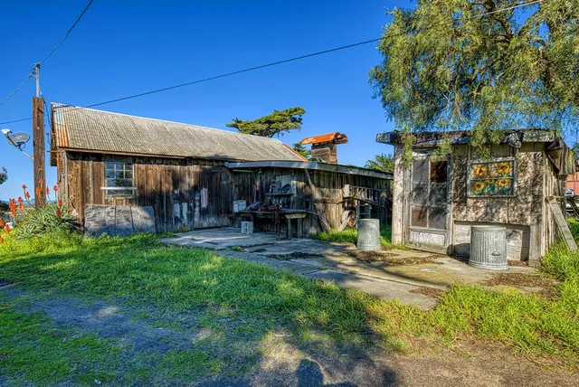 $9,950,000 | 7201 Ca-1 Moss Landing, Monterey, CA 93940