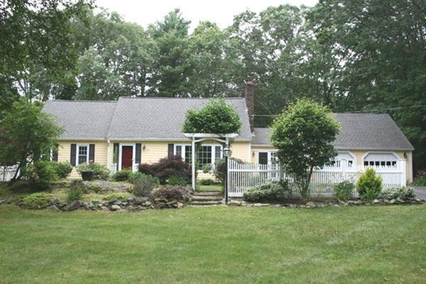51 Bennett Hill Road Rowley, MA 01969 - Photo 1 of 17 Gallery Image 1