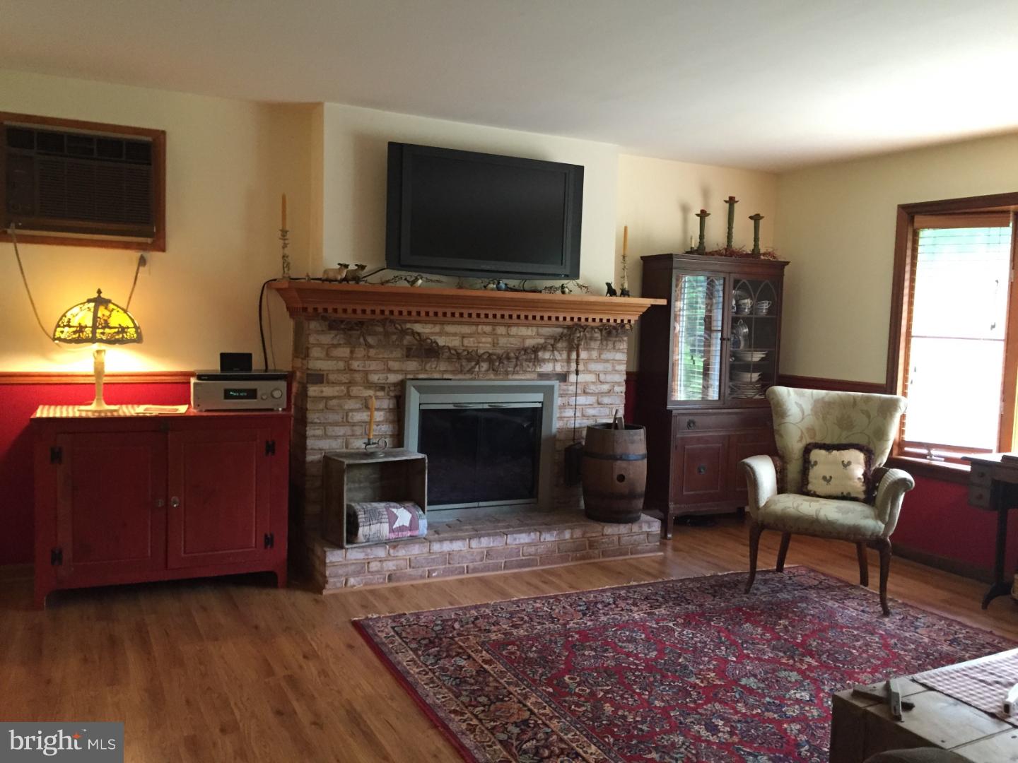 1864 Schoff Road Atglen, PA 19310 - Photo 6 of 18 Living Room