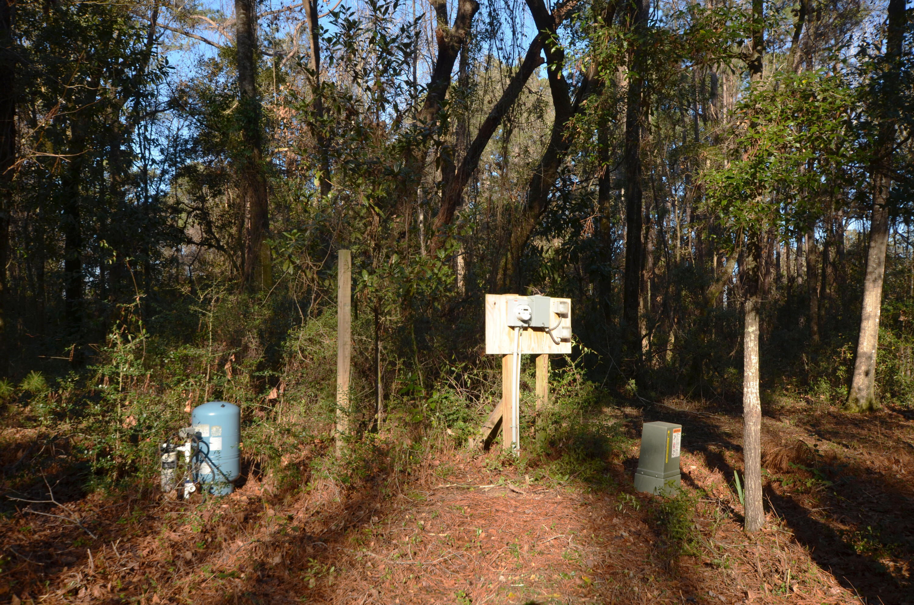 1883 Old Collins Creek Road McClellanville, SC 29458 - Photo 12 of 12 Well and Power