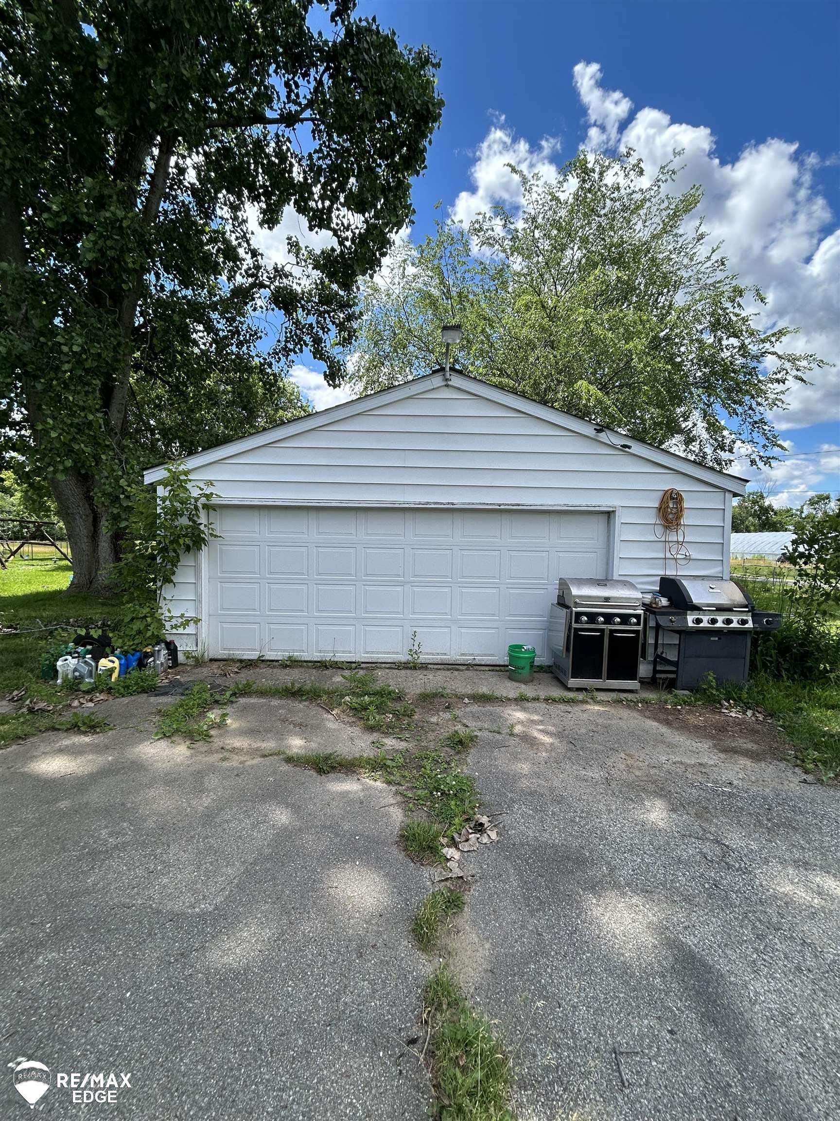 9115 North Vassar Road Mount Morris, MI 48458 - Photo 23 of 28