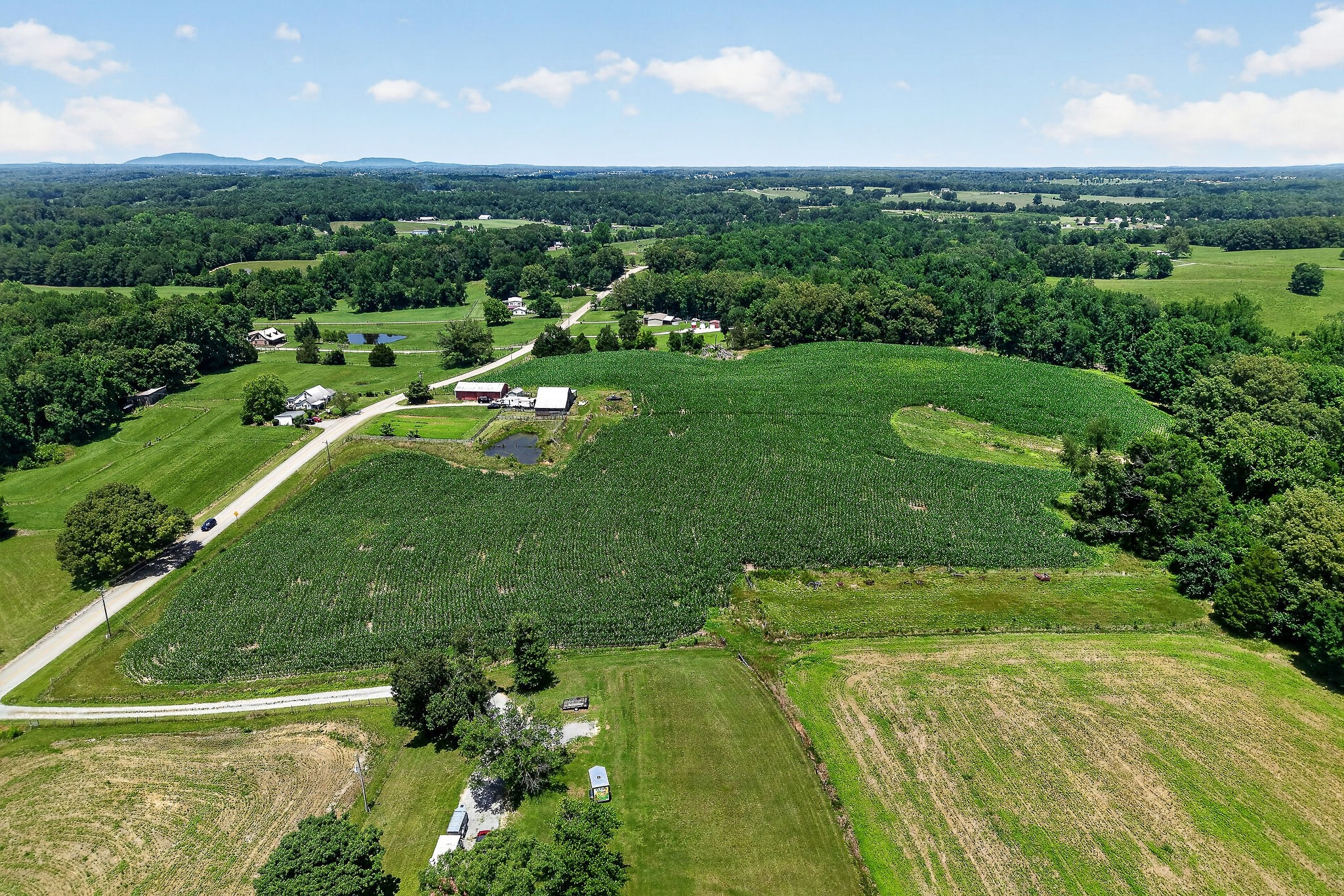 2531 Old Well Road Morrison, TN 37357 - Photo 3 of 63