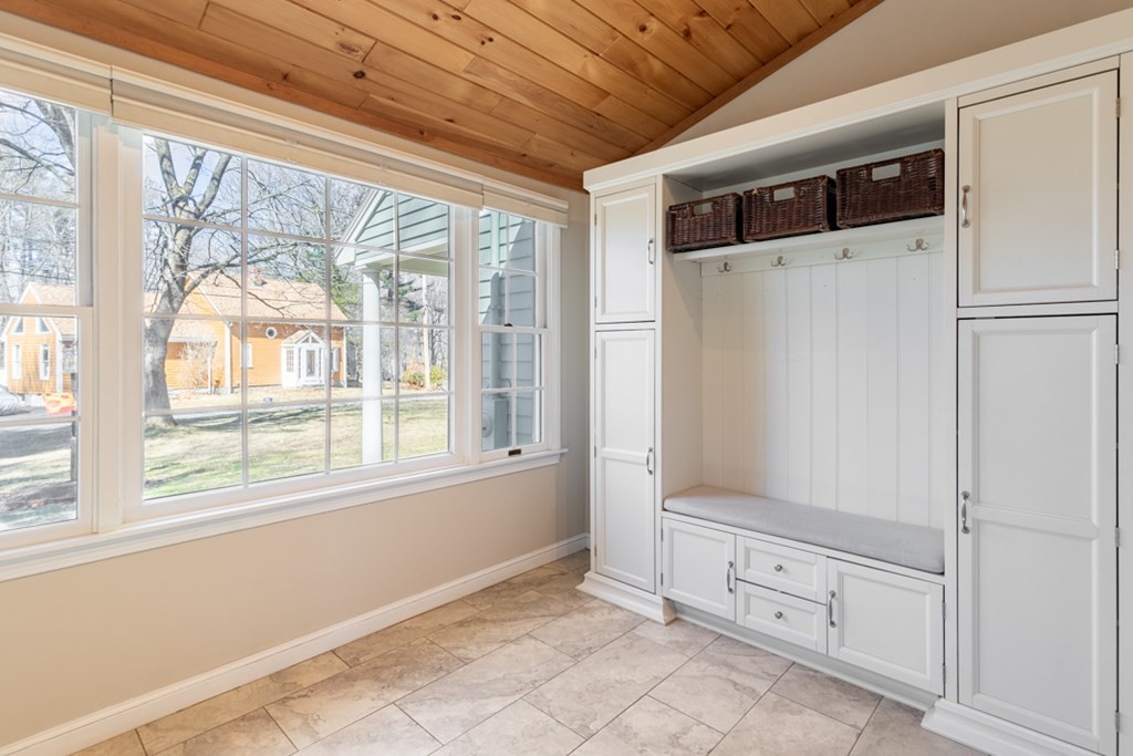 46 Ledge Road Lynnfield, MA 01940 - Photo 23 of 40 Gallery Image 23