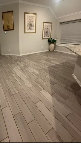 a view of an empty room and window