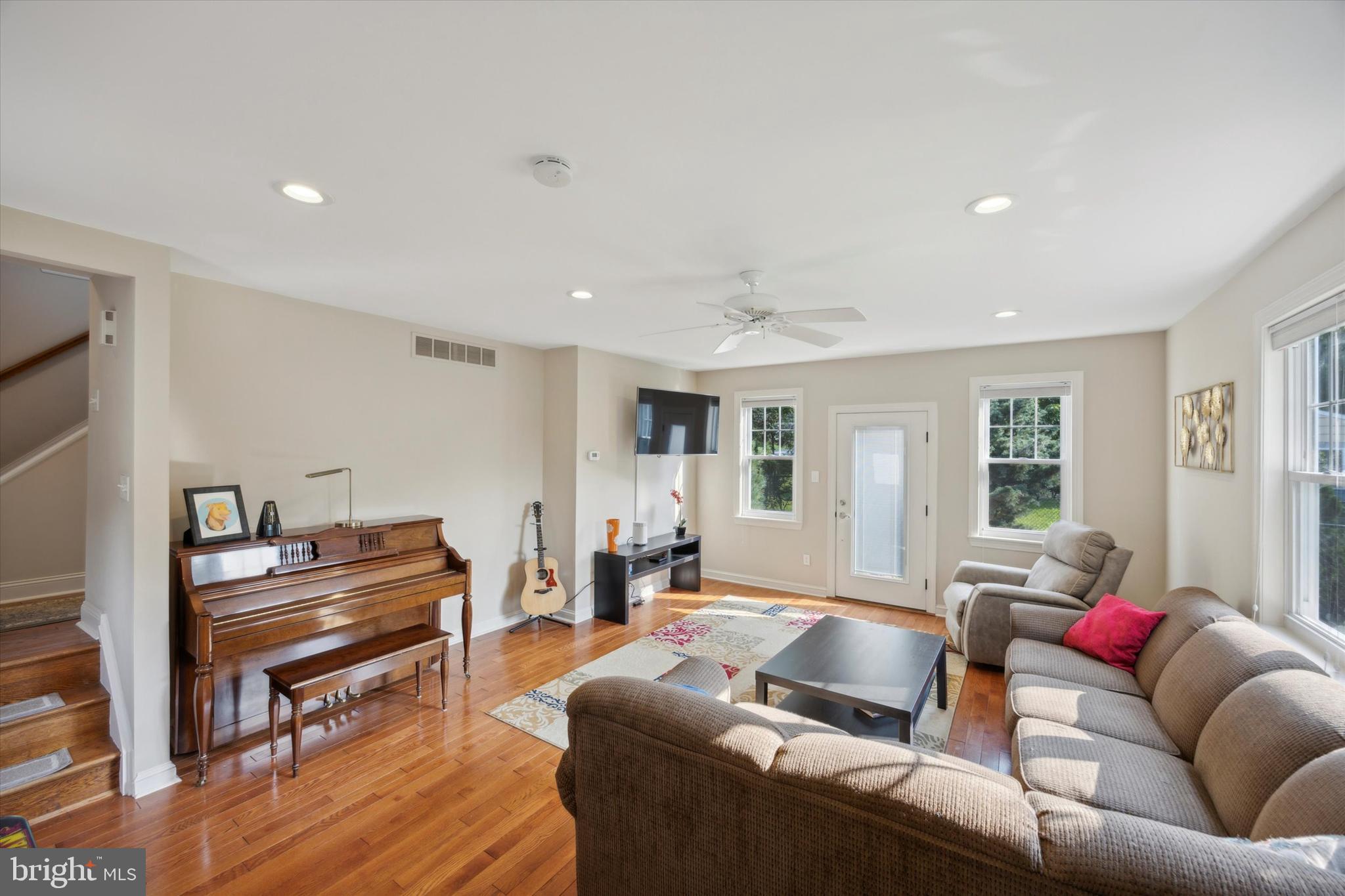 1545 Dillon Road Ambler, PA 19002 - Photo 10 of 38 Great Room