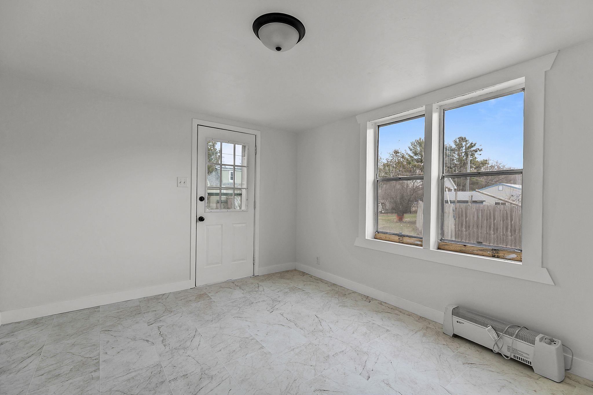 609 5th Street Oconto, WI 54153 - Photo 20 of 24