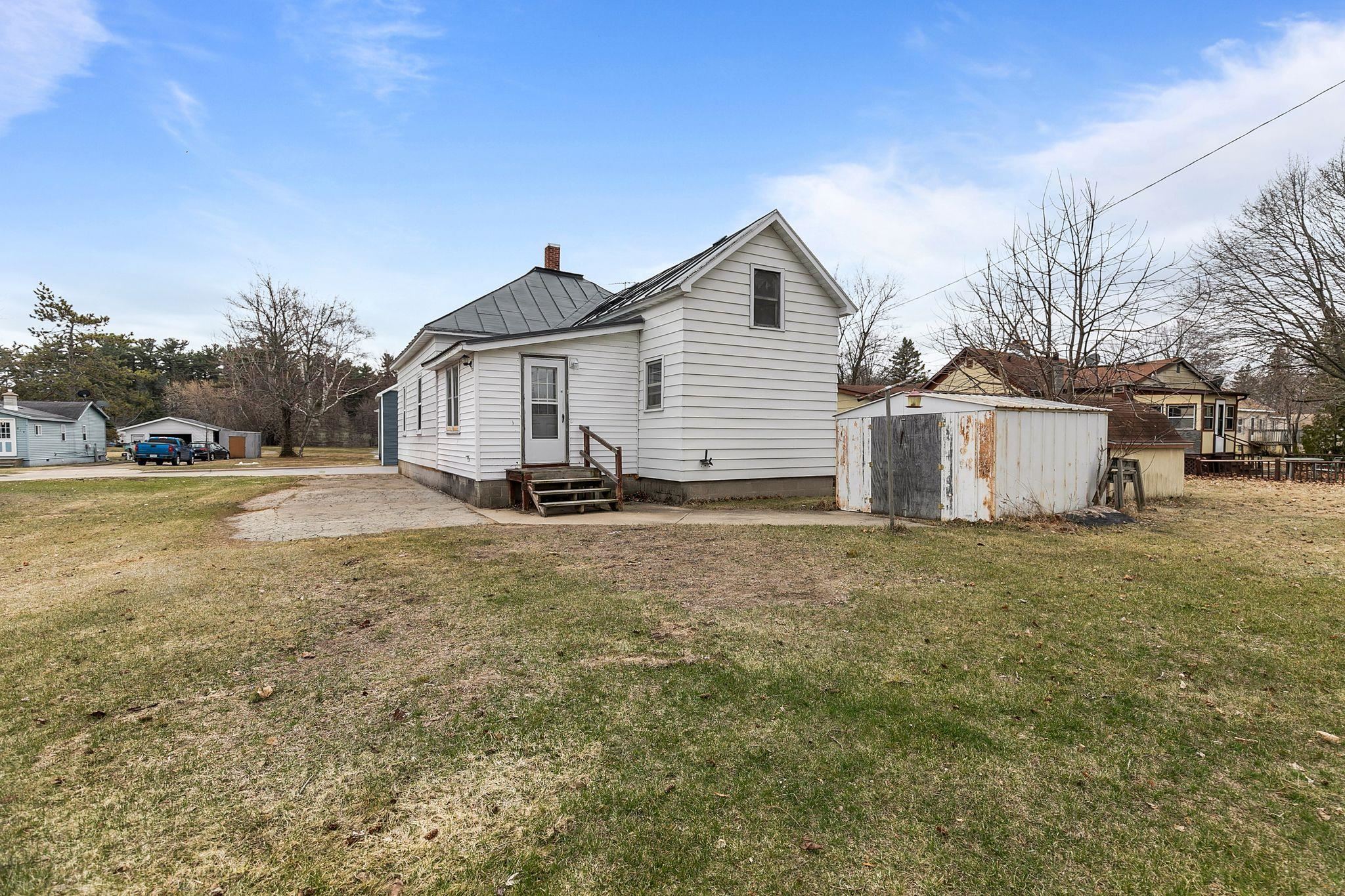 609 5th Street Oconto, WI 54153 - Photo 23 of 24