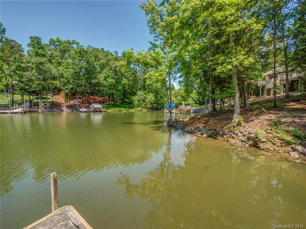 12 Commodore Point Road Lake Wylie, SC 29710 - Photo 20 of 24 Gallery Image 20
