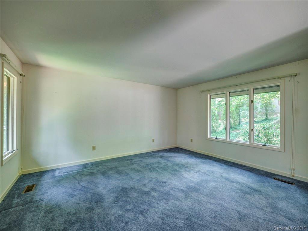 12 Commodore Point Road Lake Wylie, SC 29710 - Photo 10 of 24 Gallery Image 10
