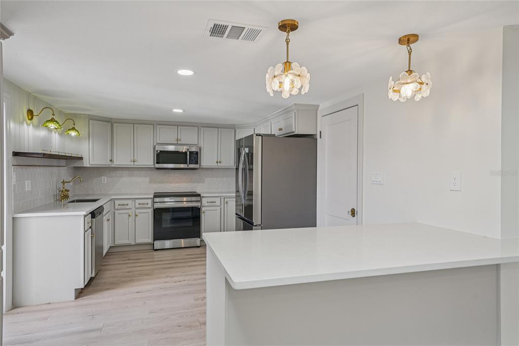 5753 10th Avenue New Port Richey, FL 34652 - Photo 17 of 46