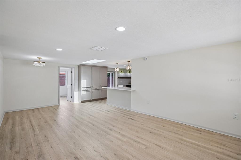 5753 10th Avenue New Port Richey, FL 34652 - Photo 5 of 31