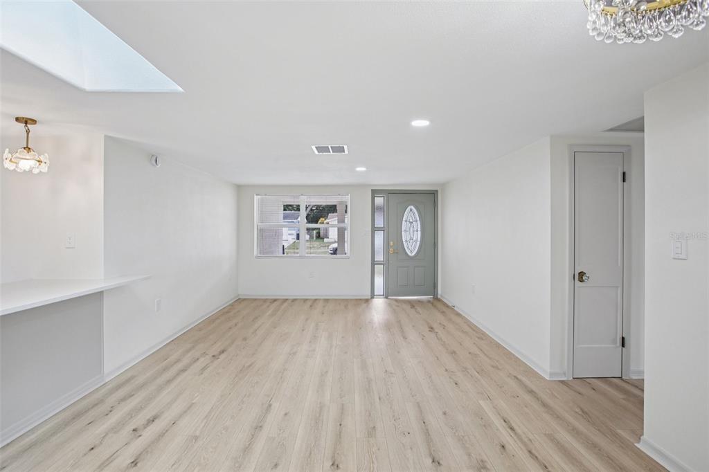 5753 10th Avenue New Port Richey, FL 34652 - Photo 6 of 31