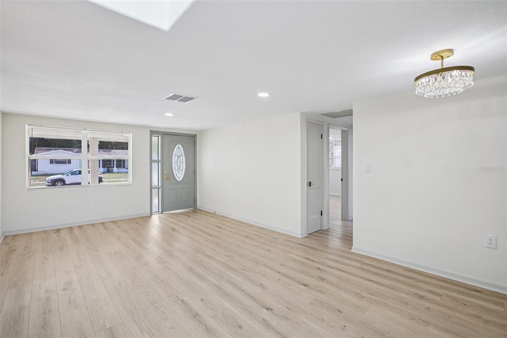 5753 10th Avenue New Port Richey, FL 34652 - Photo 7 of 31