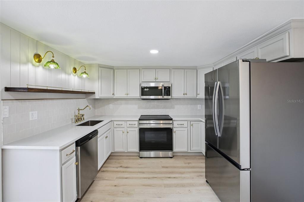 5753 10th Avenue New Port Richey, FL 34652 - Photo 10 of 31