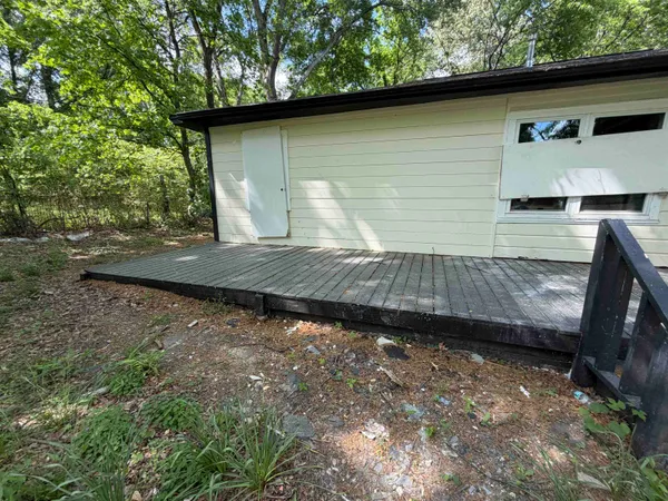 $1,800 | 8 East Brooks Road, Memphis, TN 38109