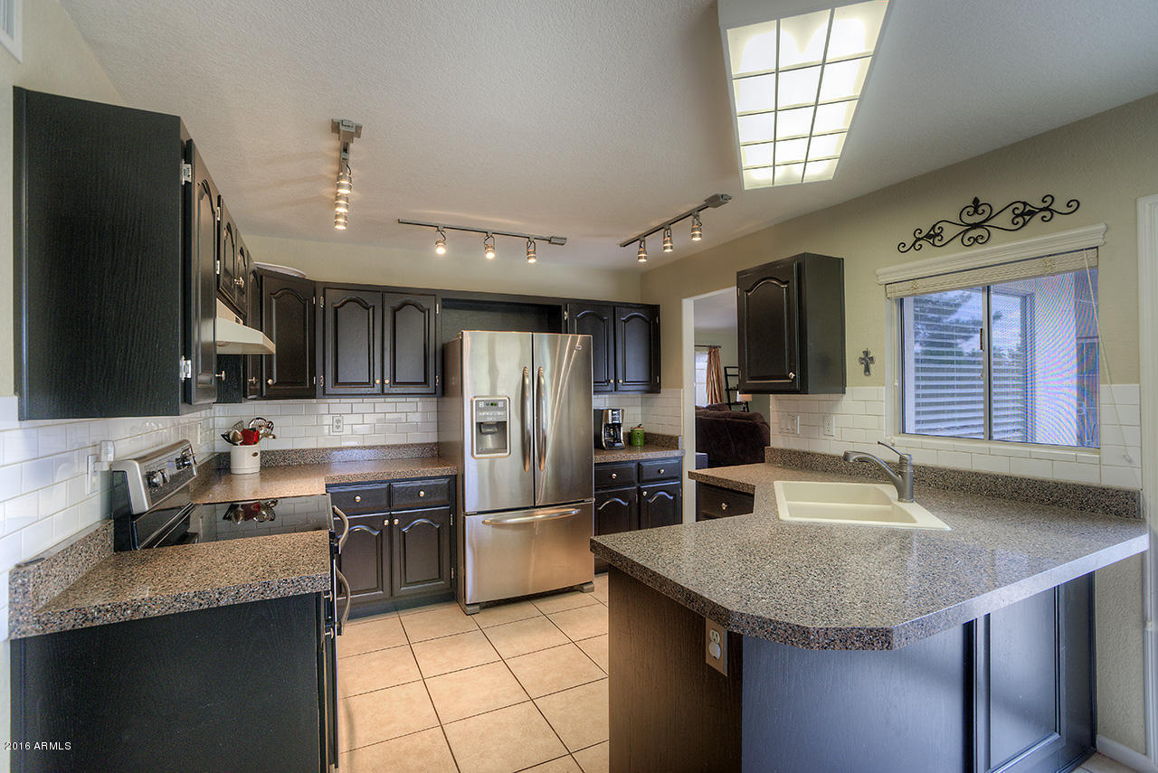 907 East Grandview Road Phoenix, AZ 85022 - Photo 6 of 17 Kitchen 2