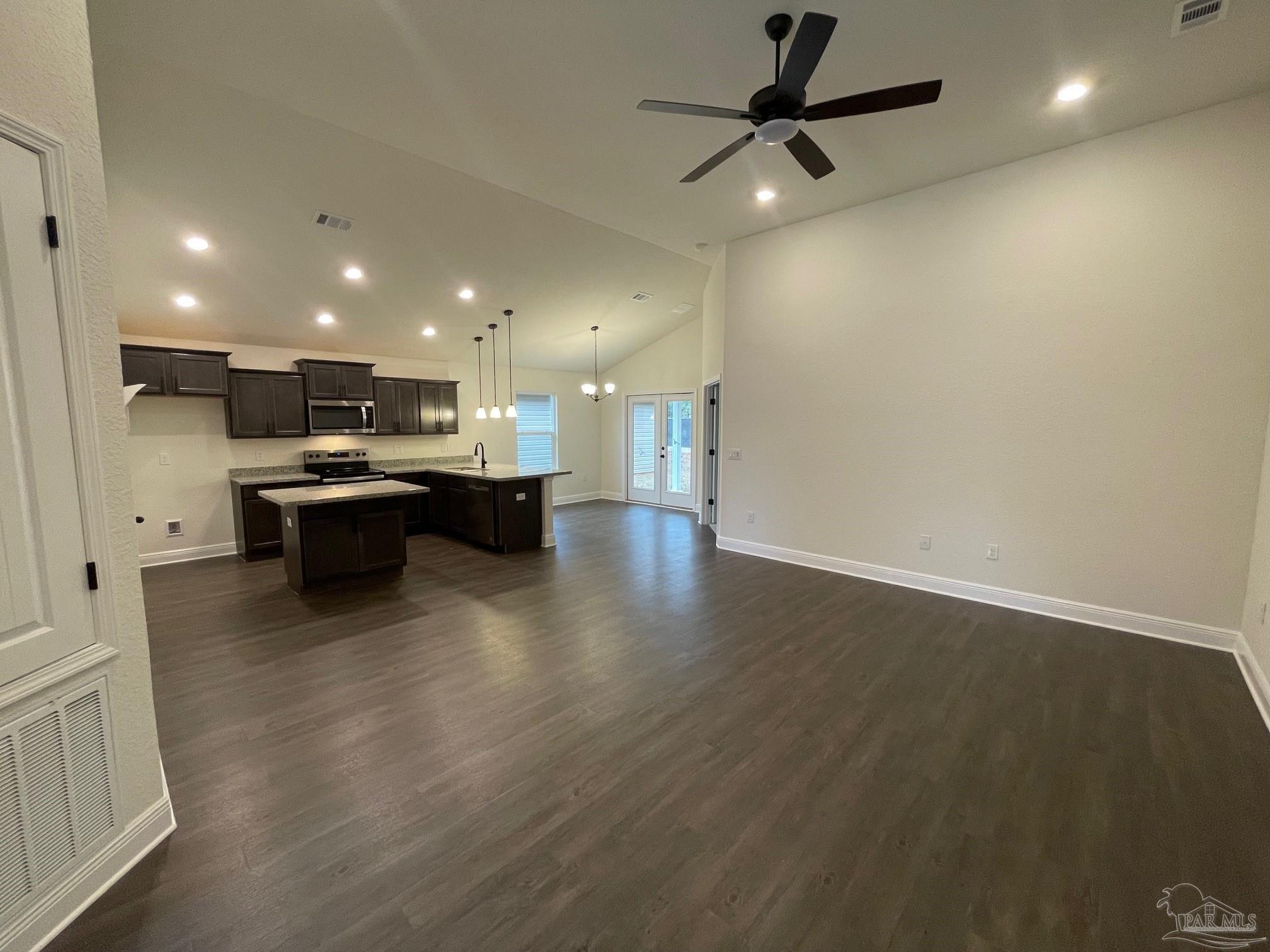 5443 Cherub Circle Milton, FL 32583 - Photo 2 of 8