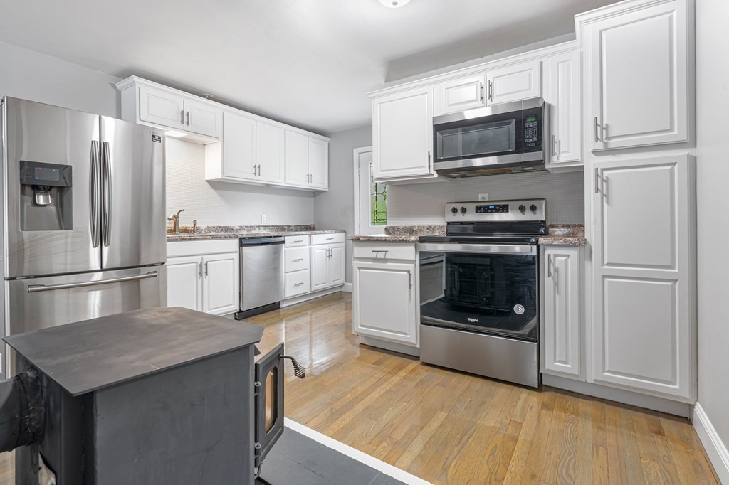 133 Haverhill Road Amesbury, MA 01913 - Photo 18 of 38 Gallery Image 18
