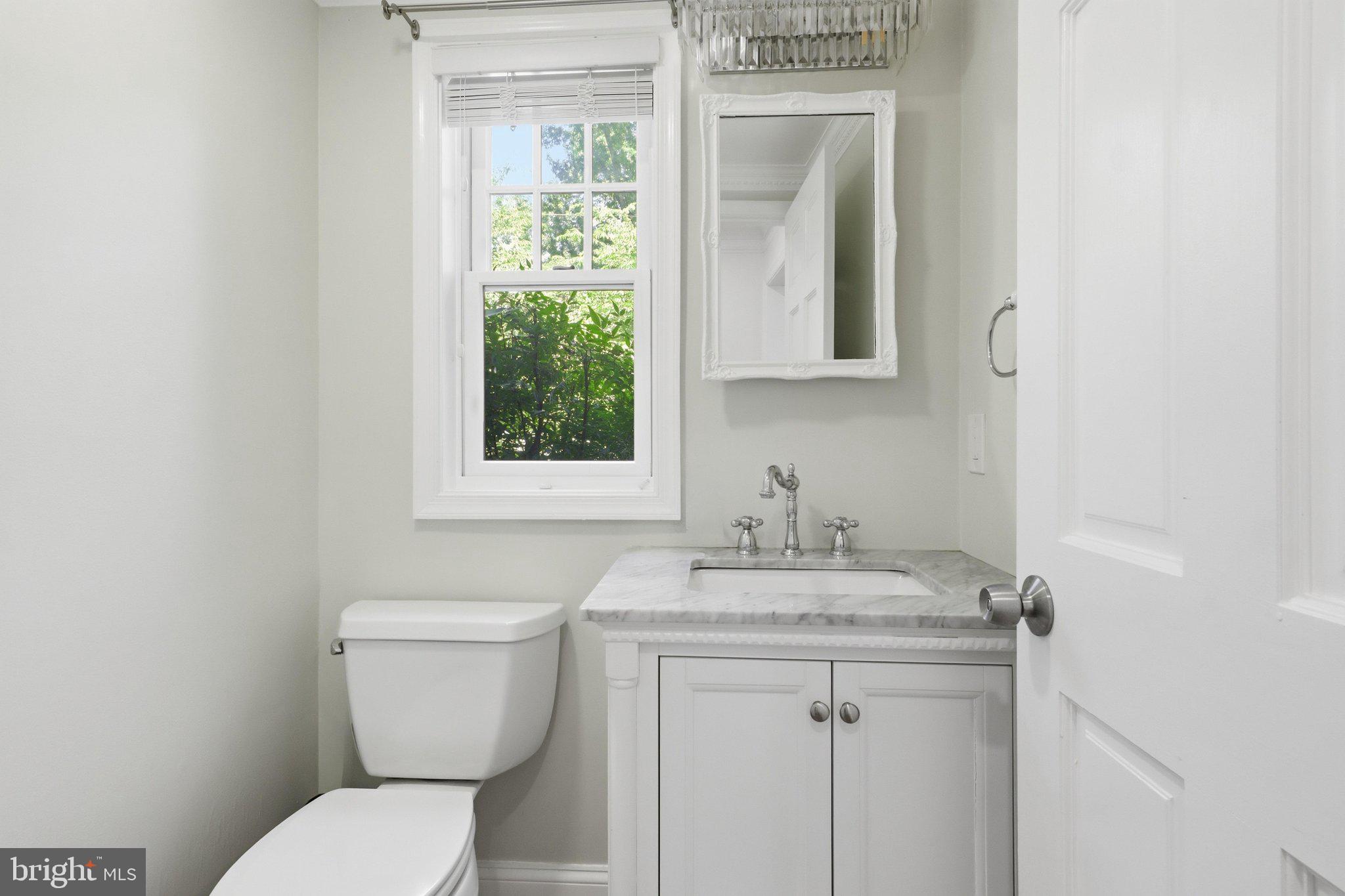 6012 Overlea Road Bethesda, MD 20816 - Photo 22 of 52 1st Floor Half Bath