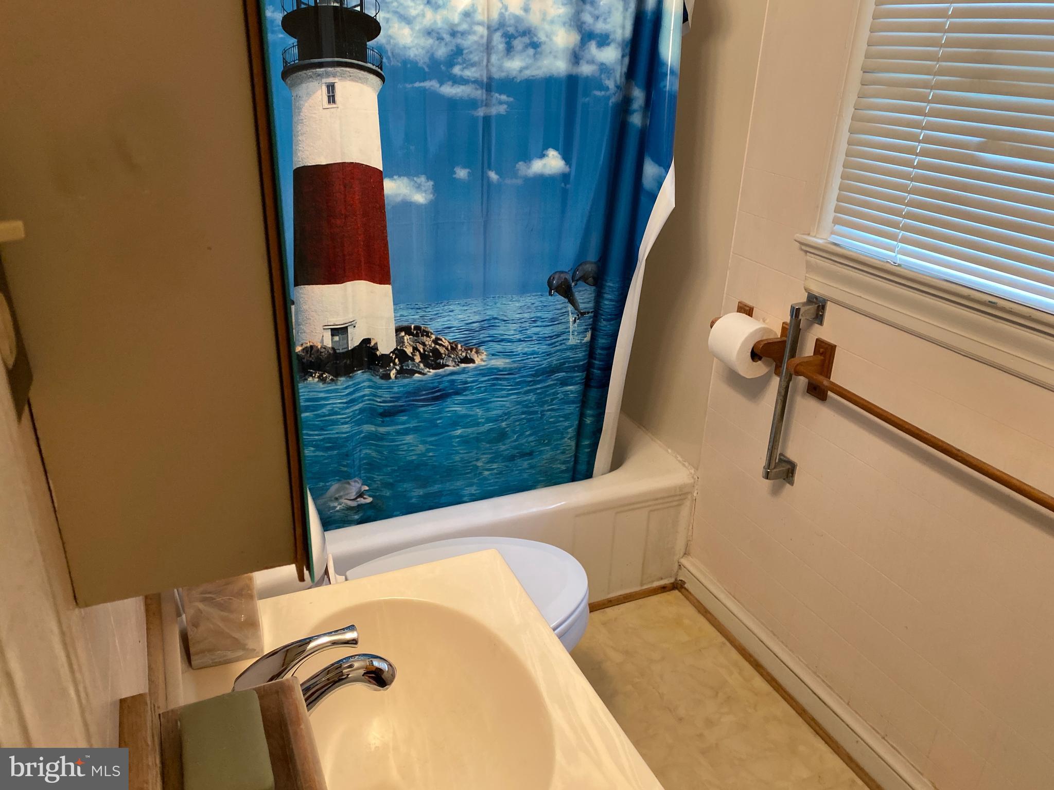9212 Ox Road Lorton, VA 22079 - Photo 12 of 25 Gallery Image 12