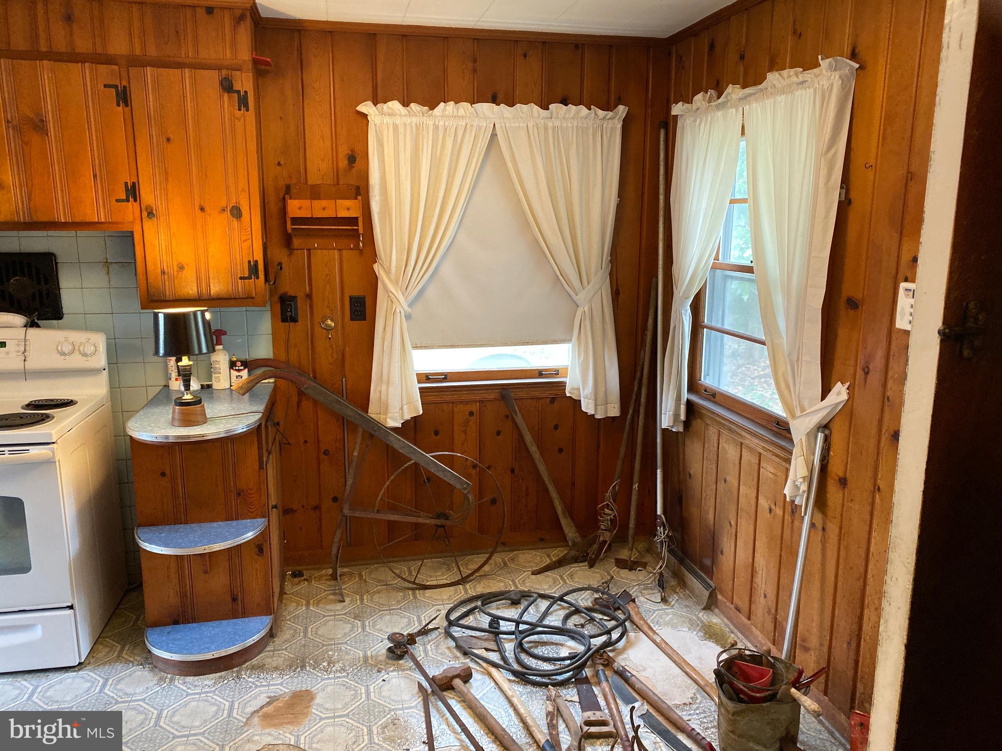 9212 Ox Road Lorton, VA 22079 - Photo 16 of 25 Gallery Image 16
