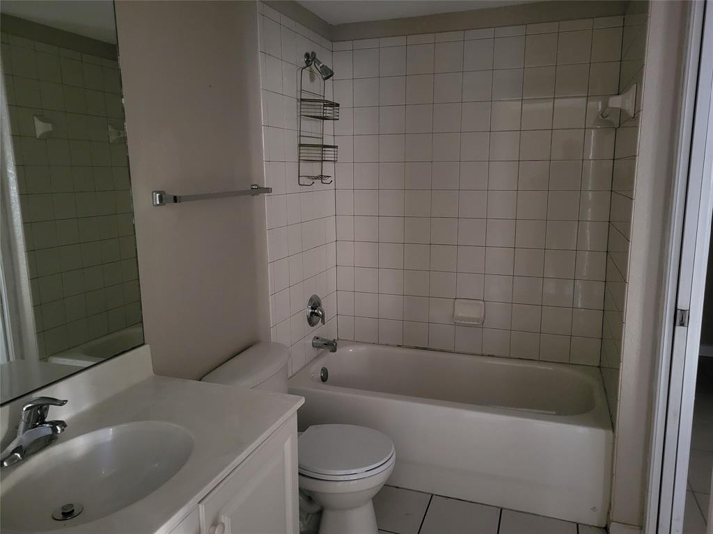 1957 Freeport Drive, Unit 1957 Riviera Beach, FL 33404 - Photo 4 of 14