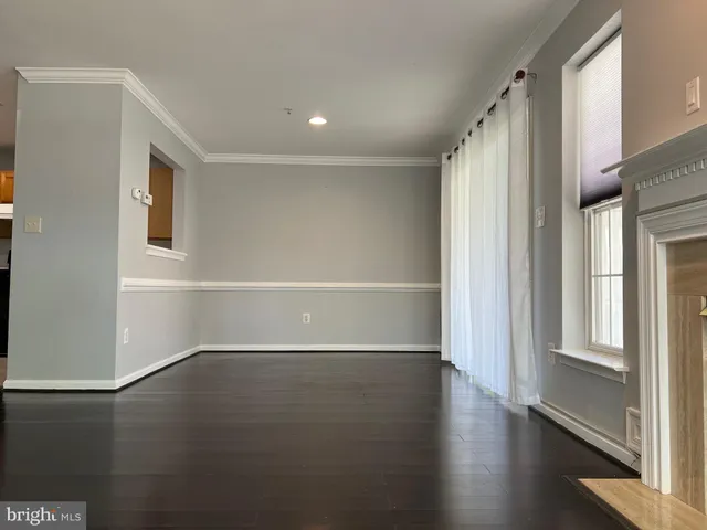 $2,349 | 13001 Bridger Drive, Unit 1514, Germantown, MD 20874