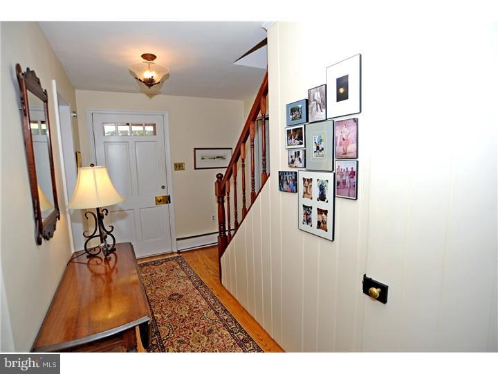 1523 Waynesborough Road Paoli, PA 19301 - Photo 13 of 25 Foyer