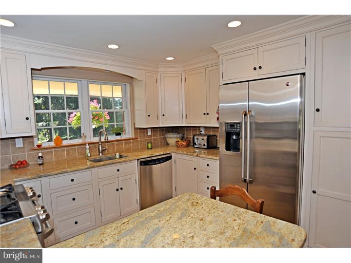 1523 Waynesborough Road Paoli, PA 19301 - Photo 4 of 25 Kitchen