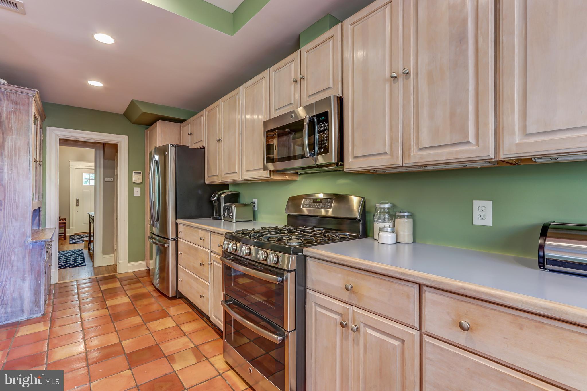 3809 Military Road Northwest Washington, DC 20015 - Photo 13 of 30 Kitchen