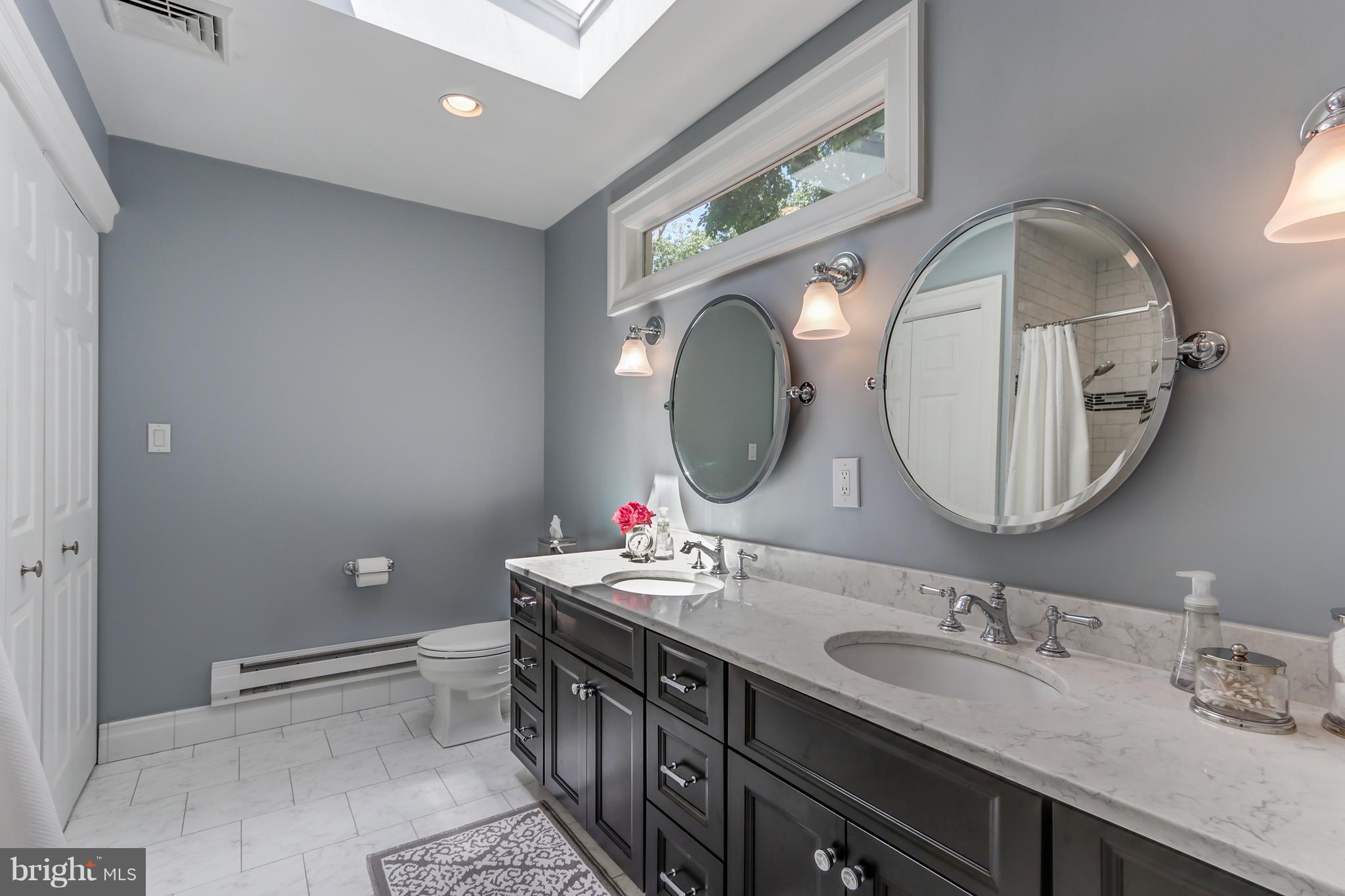 3809 Military Road Northwest Washington, DC 20015 - Photo 22 of 30 Bath (Master)