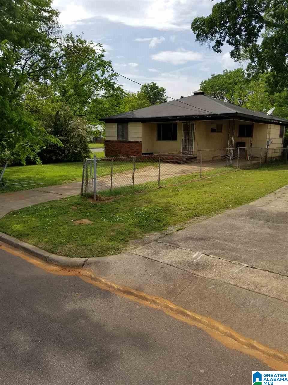 2004 49th Street Birmingham, AL 35208 - Photo 2 of 13