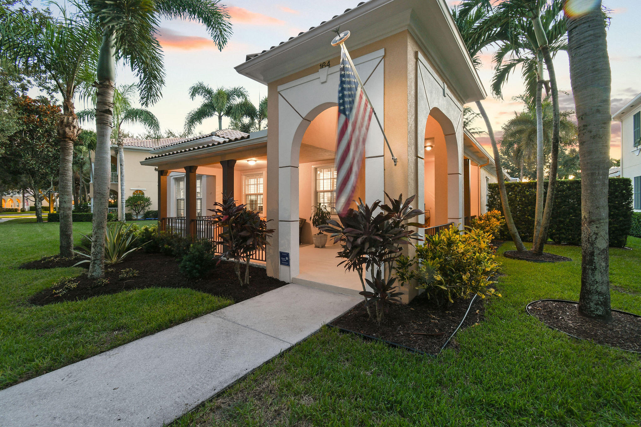 164 Florence Drive Jupiter, FL 33458 - Photo 19 of 27 164 Florence Dr