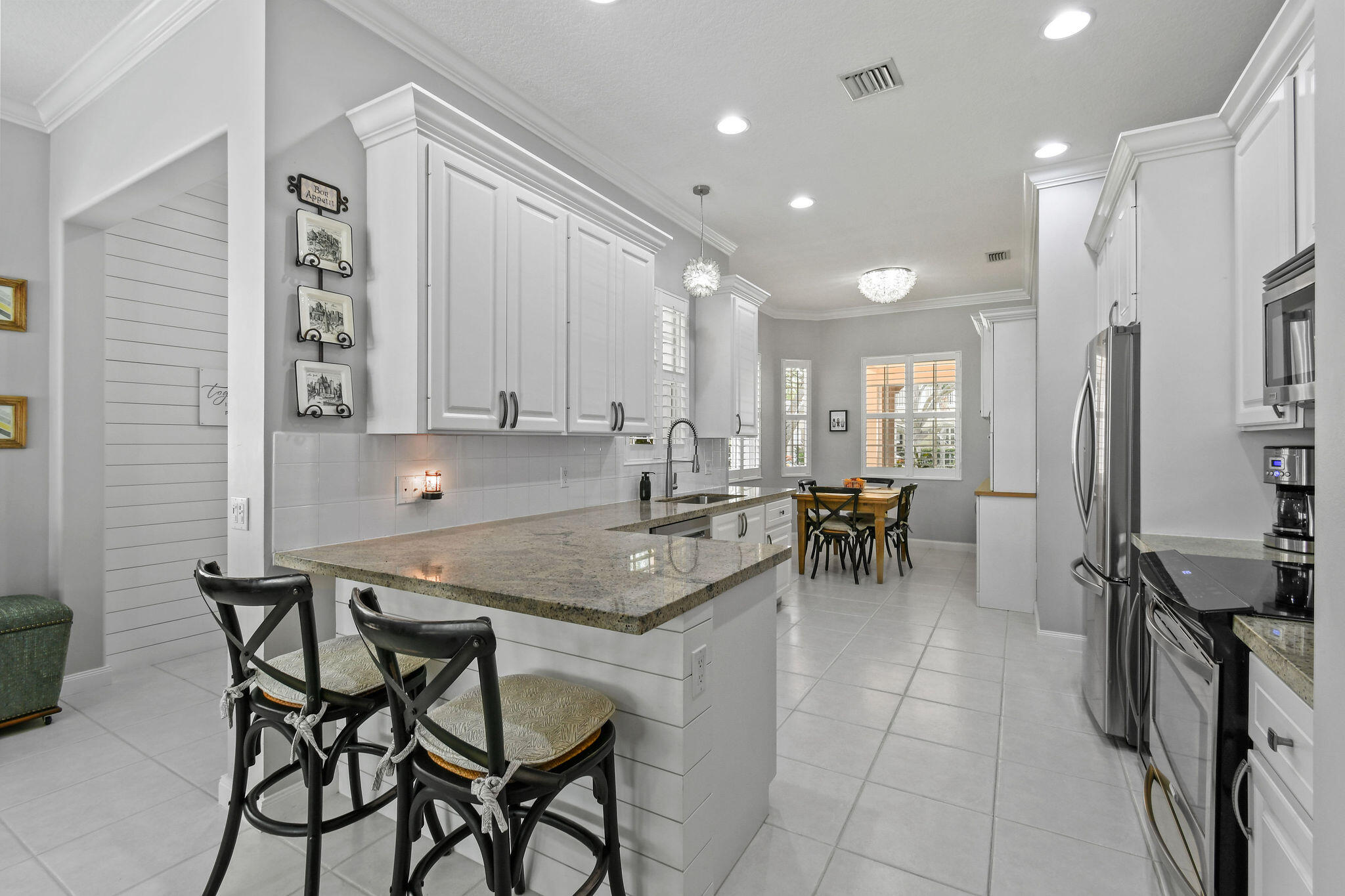 164 Florence Drive Jupiter, FL 33458 - Photo 6 of 27 164 Florence Dr