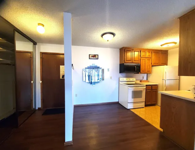 $102,500 | 8935 Old Cedar Avenue South, Unit 113, Bloomington, MN 55425
