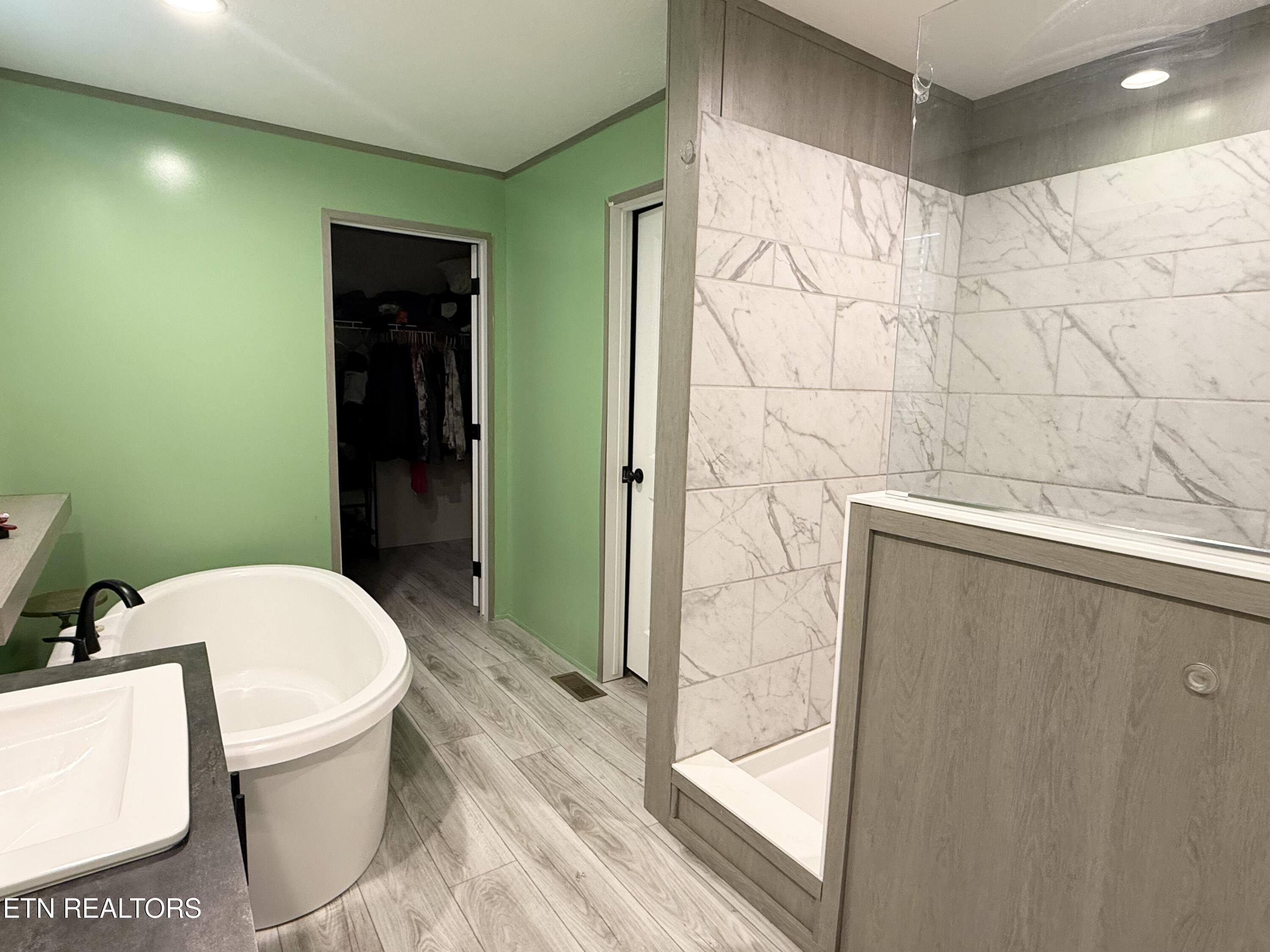 959 Barbee Road Jefferson City, TN 37760 - Photo 14 of 27 Owners Bath