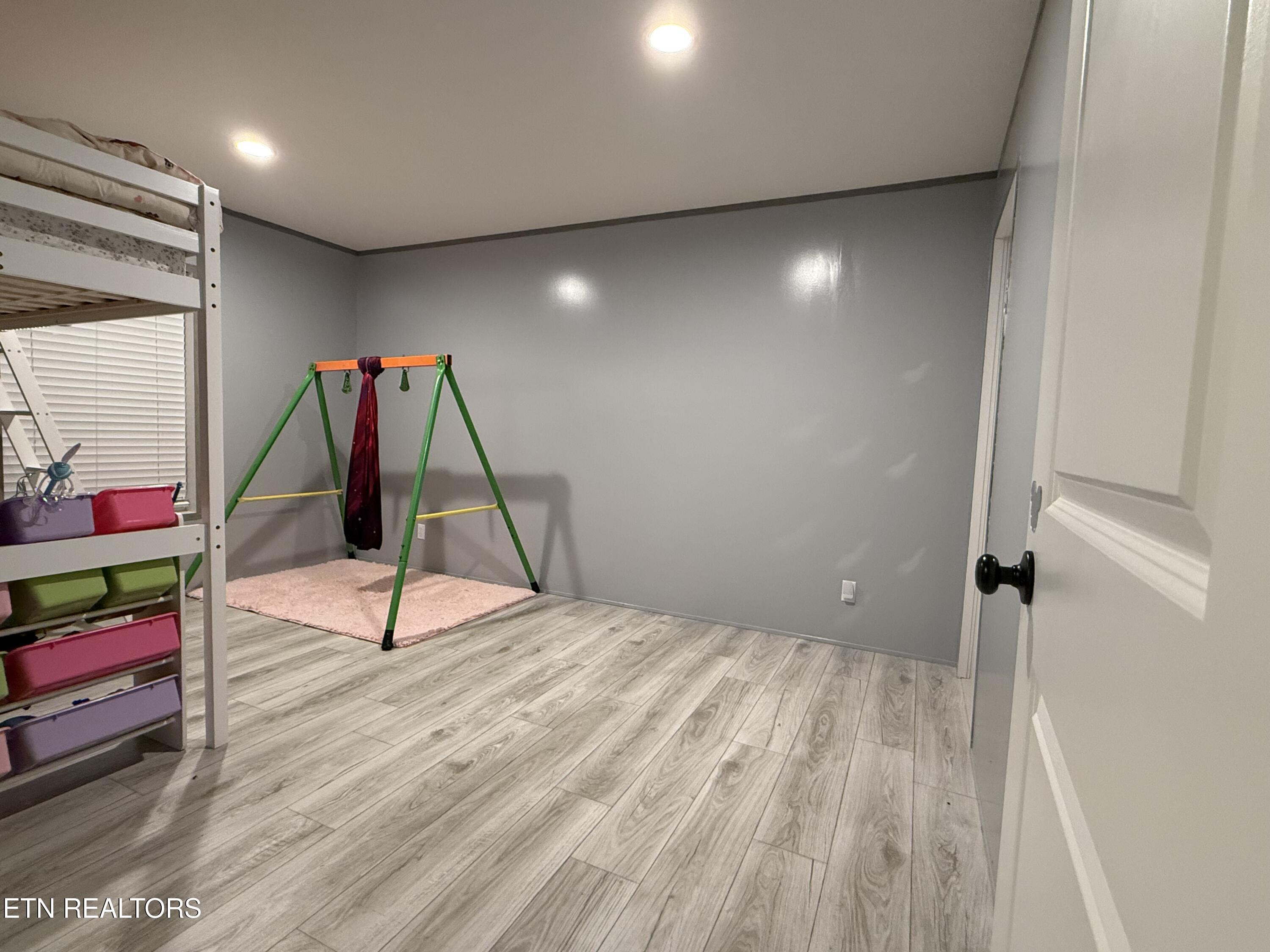 959 Barbee Road Jefferson City, TN 37760 - Photo 22 of 27 Bedroom 2