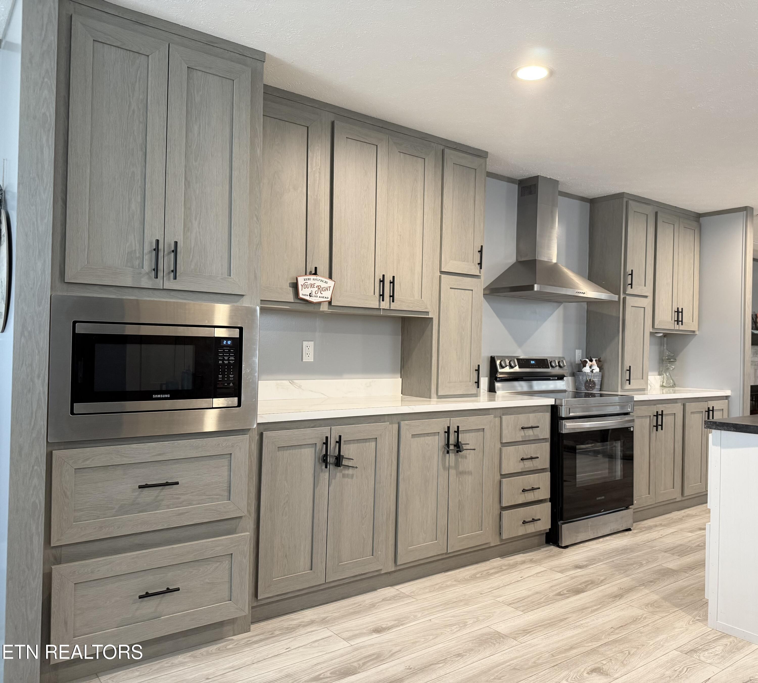 959 Barbee Road Jefferson City, TN 37760 - Photo 5 of 27 Kitchen