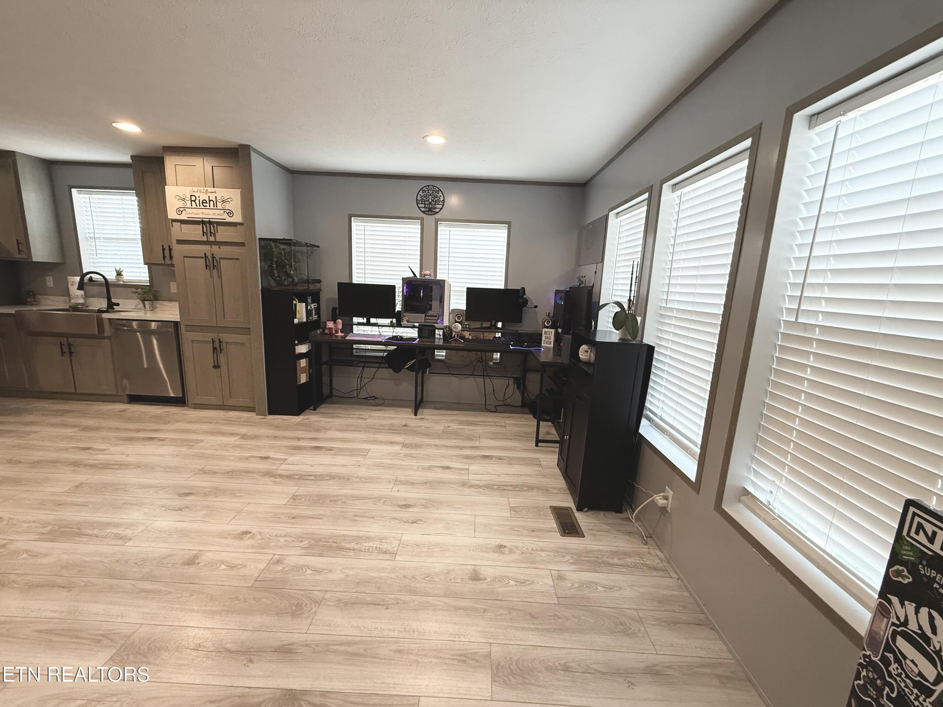 959 Barbee Road Jefferson City, TN 37760 - Photo 8 of 27 Dining Room