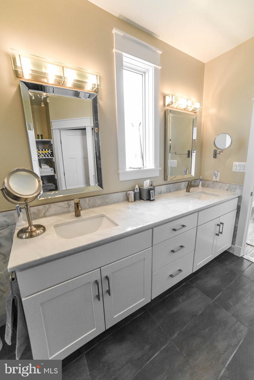 24774 Half Pone Point Road Hollywood, MD 20636 - Photo 23 of 51 Owner's Bath