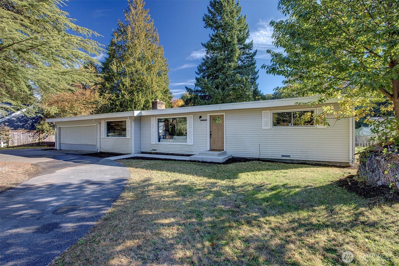 14024 169th Avenue Southeast Renton, WA 98059 - Photo 3 of 35