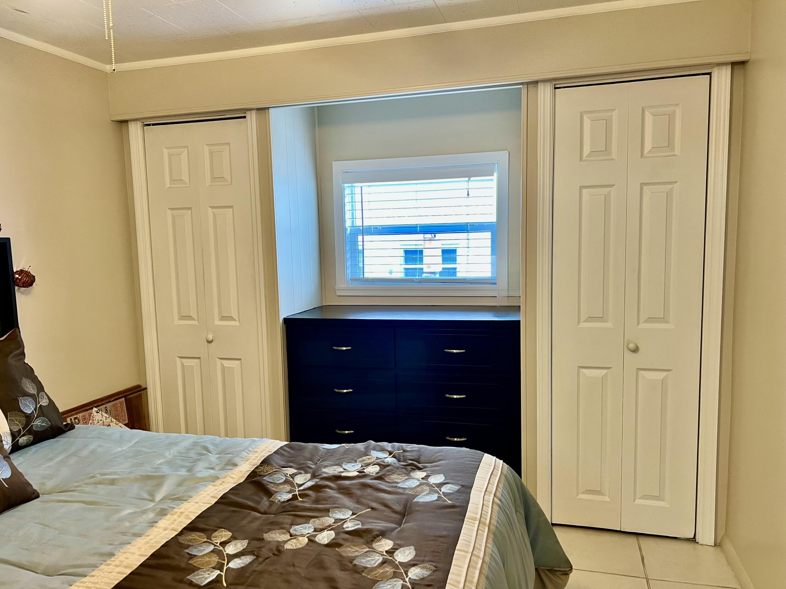 3325 Street Street Hollywood, FL 33021 - Photo 15 of 39 IMG_8128