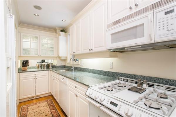 101 Chestnut Street, Unit H Boston, MA 02108 - Photo 11 of 12