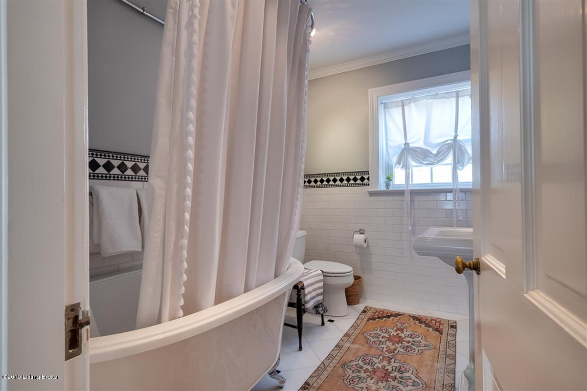 3030 Lexington Road Louisville, KY 40206 - Photo 29 of 68 29